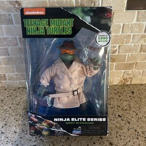 Teenage Mutant Ninja Turtles Mikey in disguise